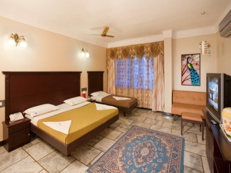 Hotel Subam Palni Exterior photo