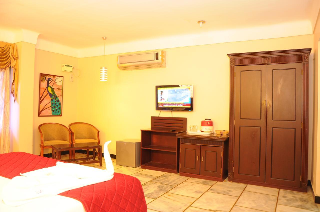 Hotel Subam Palni Exterior photo